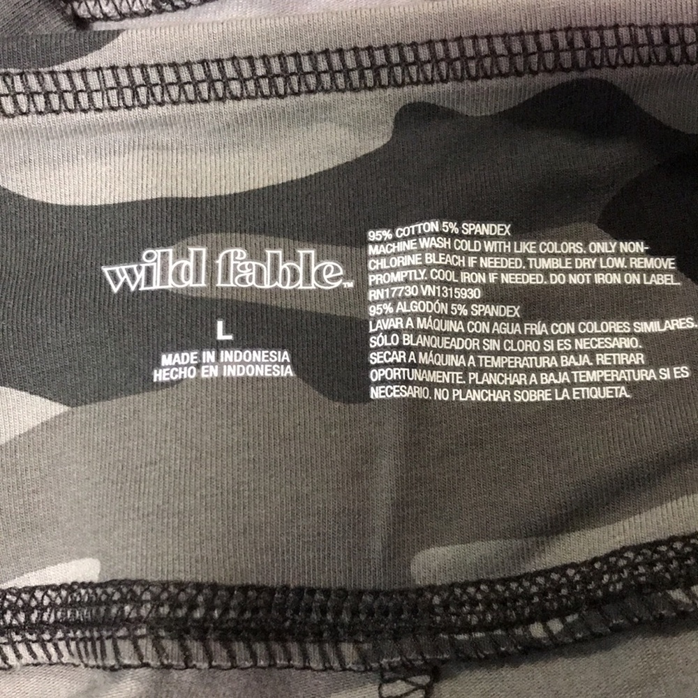 Wild Fable Gray Black Camouflage High-Waisted Full Length Leggings | NWT - Picture 7 of 7